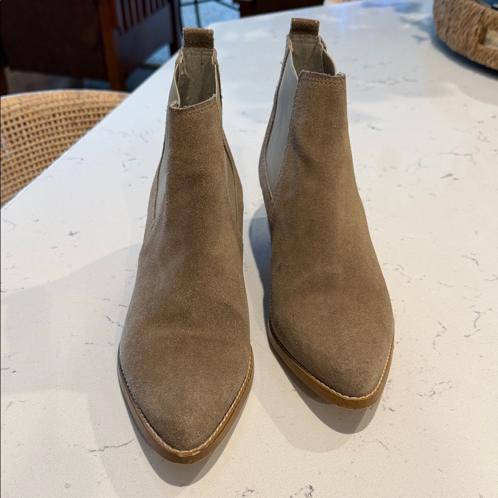 Kenneth Cole Brown Ankle Booties